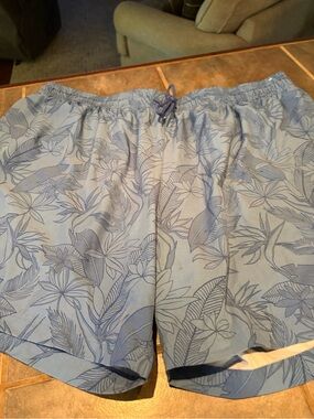Caribbean Joe Blue Tropical Leaf Swim Trunks- 2X with built in briefs !!